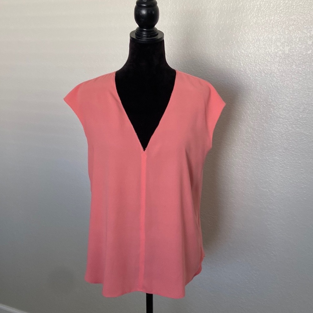 Super cute and soft Rachel Rachel Roy top!